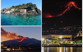 Le Omeriche Dimore Di Acitrezza